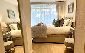 Walcot Yard With Parking, Bath Keys