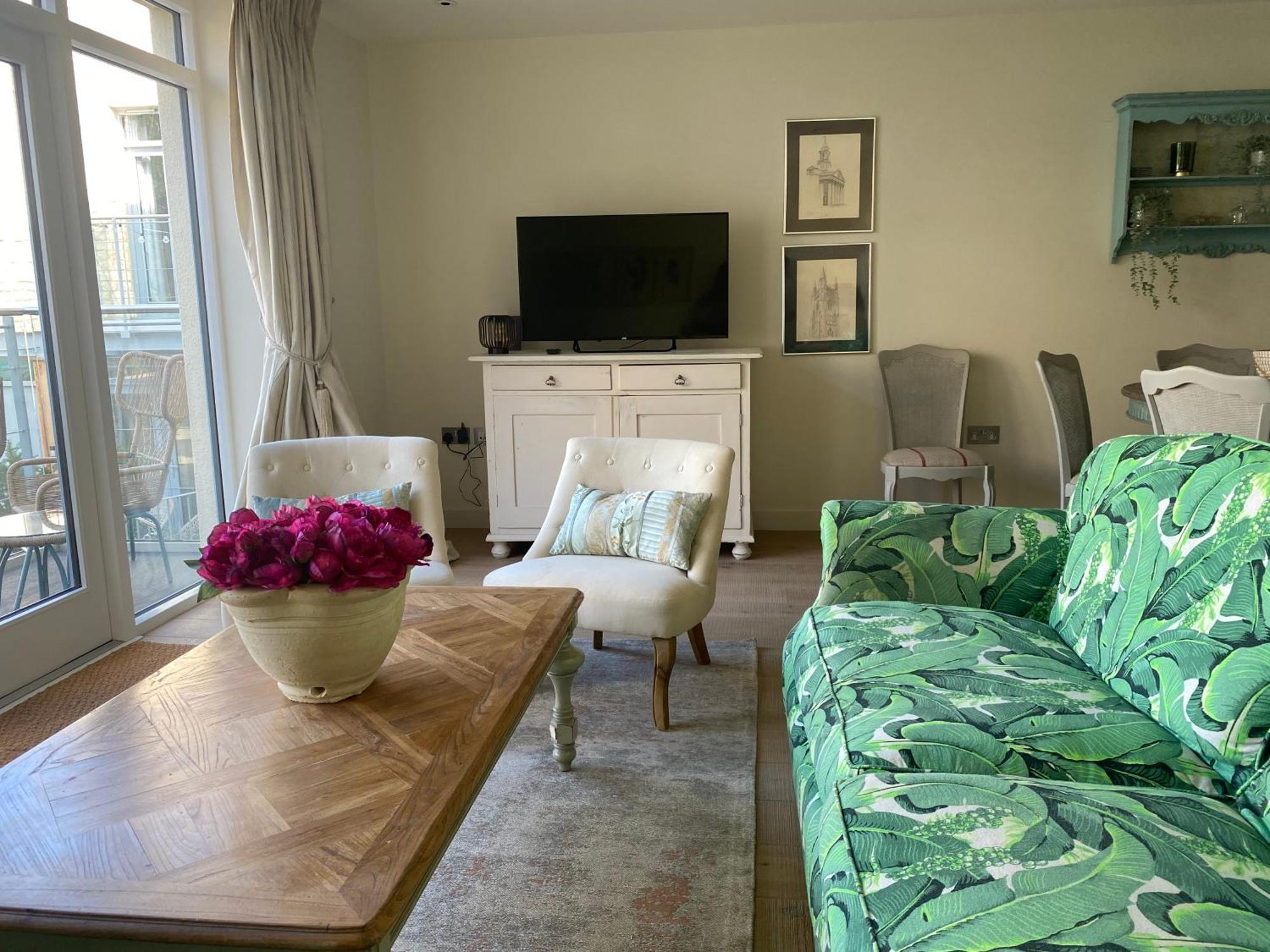Walcot Yard With Parking, Bath Keys Apartment Room photo