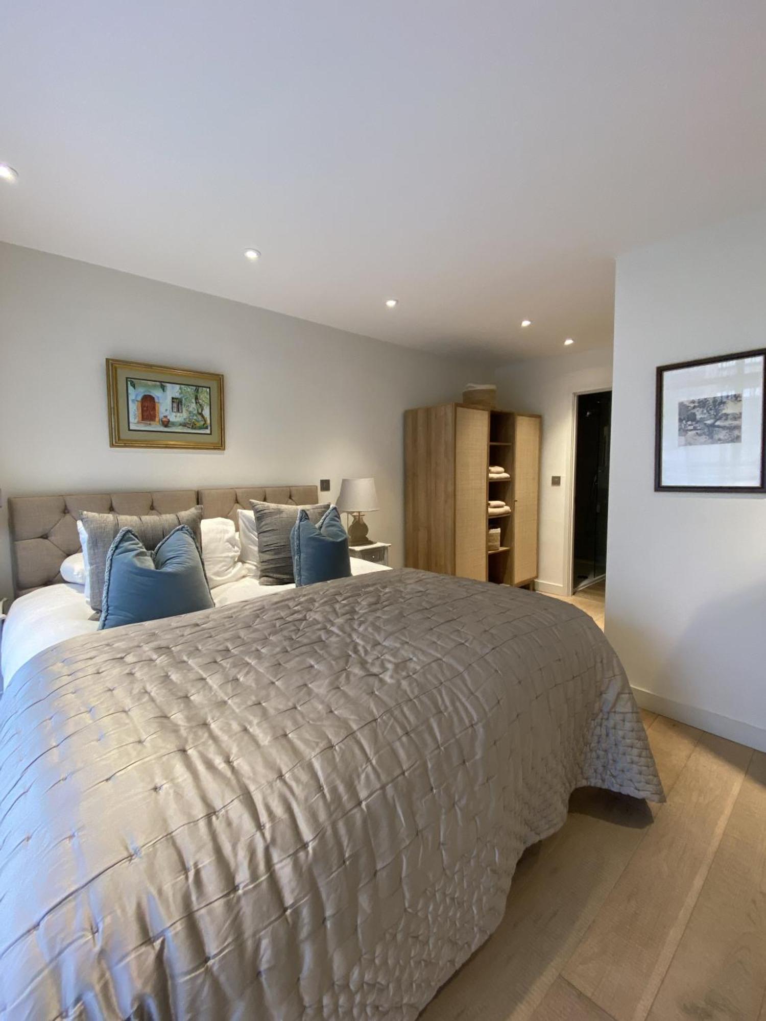 Walcot Yard With Parking, Bath Keys Apartment Exterior photo
